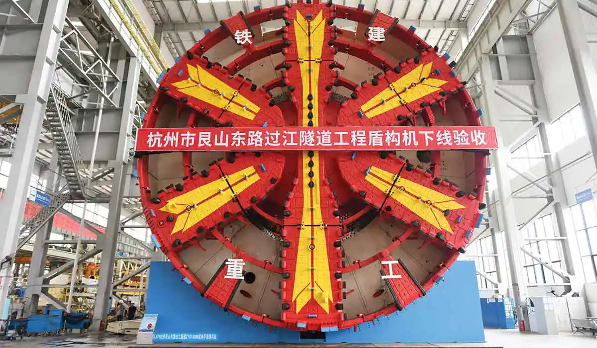 CRCHI TBM at work in Hangzhou Genshan East Road Crossing River Tunnel