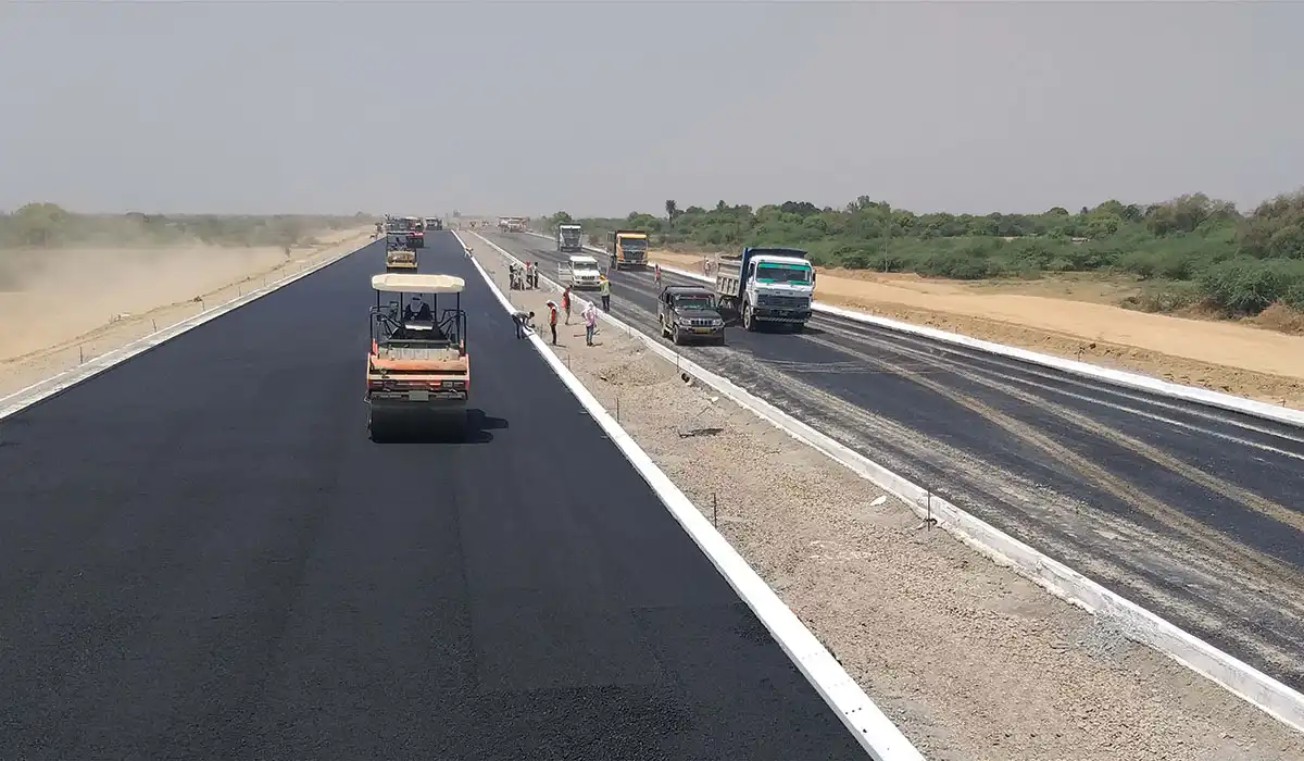 The Marshall and Superpave methods of pavement design